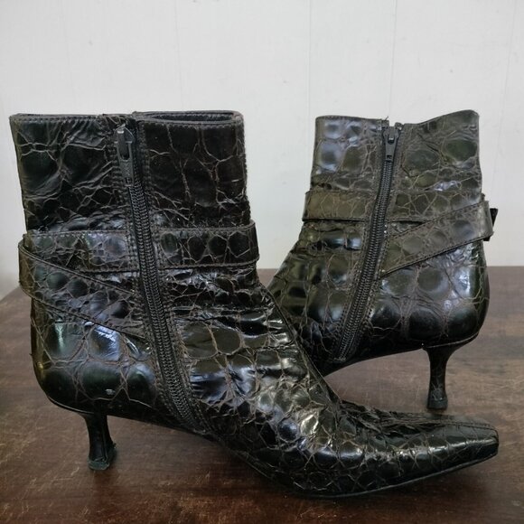 STUART WEITZMAN 7.5M Croc Patent Leather Ankle Booties Pointed Toe Kitten Heels - Picture 7 of 12